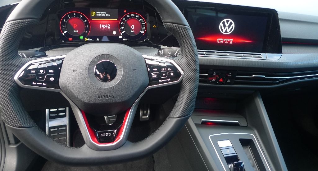 VW Spezialist Golf 8 GTI Tacho Autohaus Wiaime